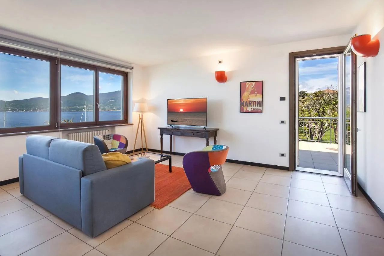 Casa Al Lago With Pool Torri Del Benaco Apartment
